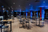 Standard de Liège - Arena Group - Club Affaires - Grande salle - Vue globale - Tables hautes